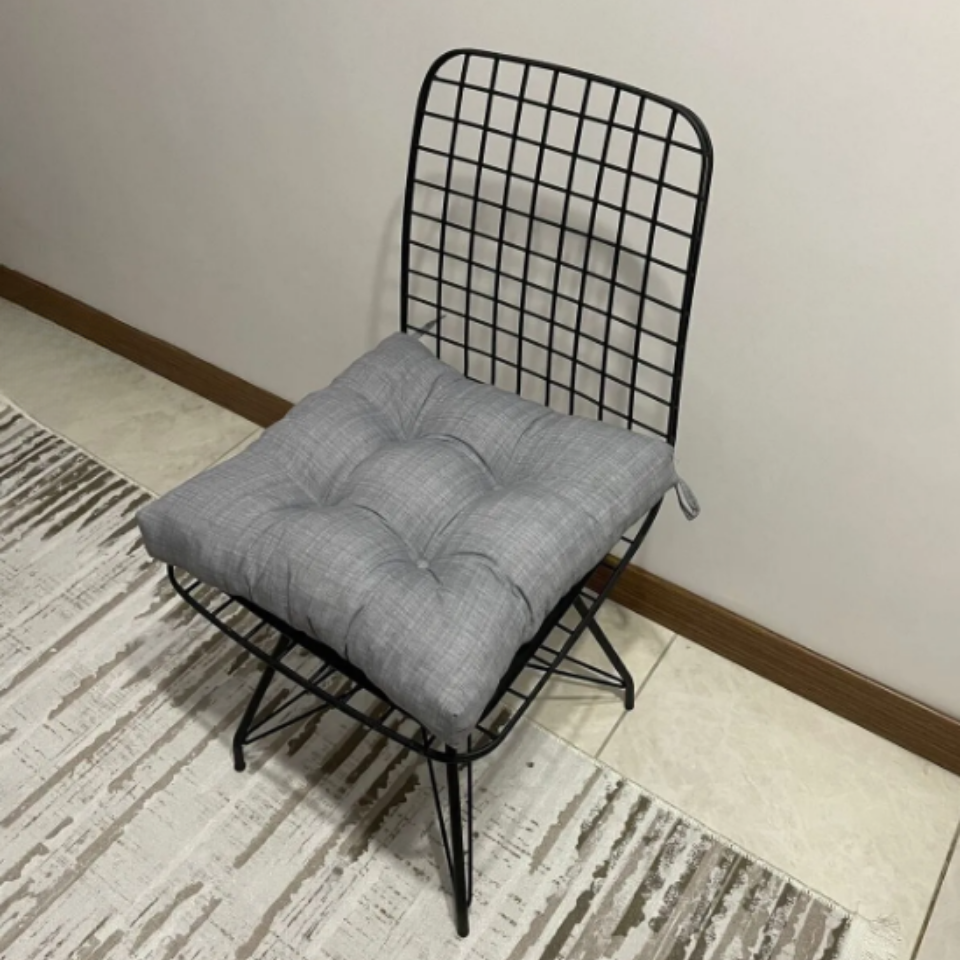 Eco Gri Sandalye Minderi – Özel Düğme Dikişli, Bağcıklı, 40x40 cm