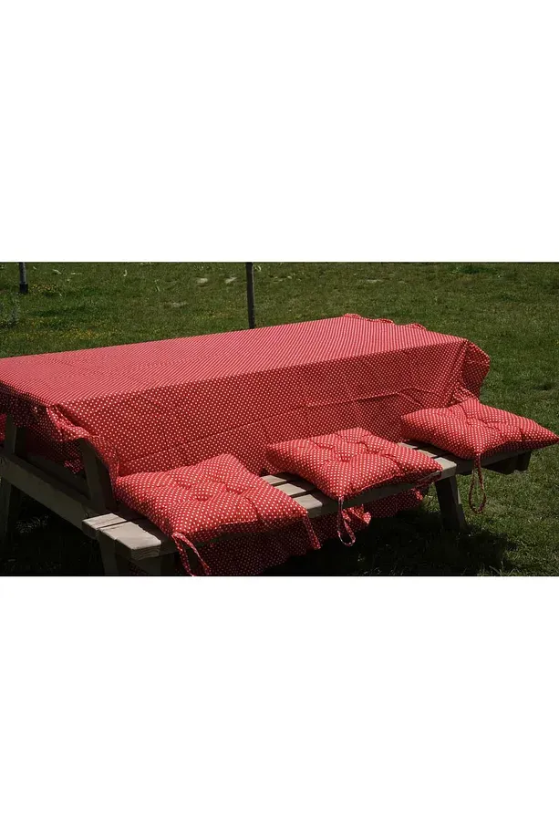 PİKNİK SETİ (5 PARÇA. 1 ADET SOFRA BEZİ 4 ADET OTURMA MİNDERİ)
