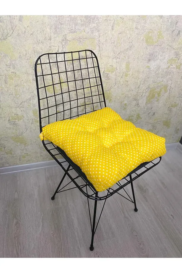 Sarı Renk Sandalye Minderi Düğme Dikişi Detaylı 40x40cm Bağcıklı