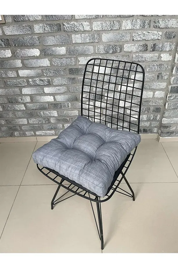 SANDALYE MİNDERİ 40X40 EBATTA DÜĞMELİ KUMAŞ BAĞCIKLI
